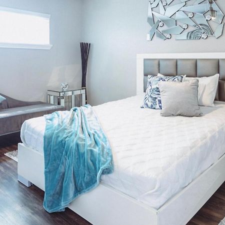 Premium Styled 2 Bedroom Apt In The Heart Of The Heights Houston Esterno foto