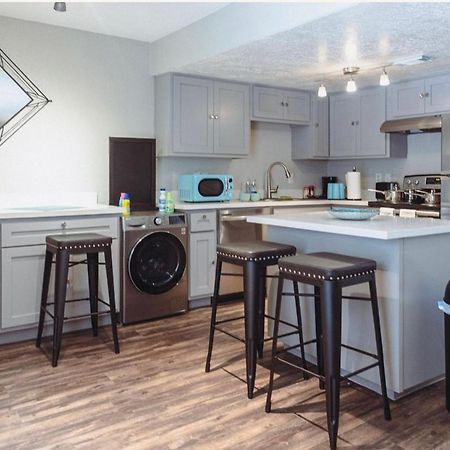 Premium Styled 2 Bedroom Apt In The Heart Of The Heights Houston Esterno foto