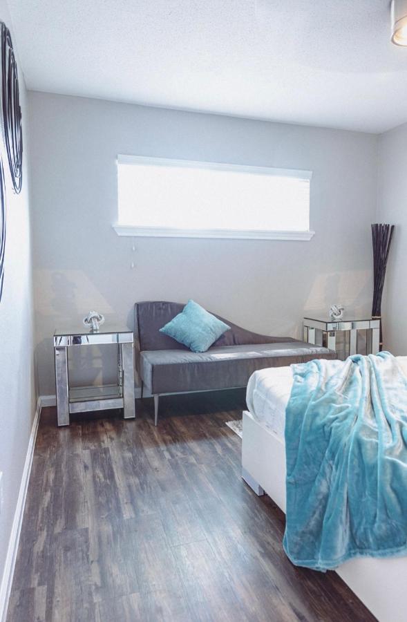 Premium Styled 2 Bedroom Apt In The Heart Of The Heights Houston Esterno foto
